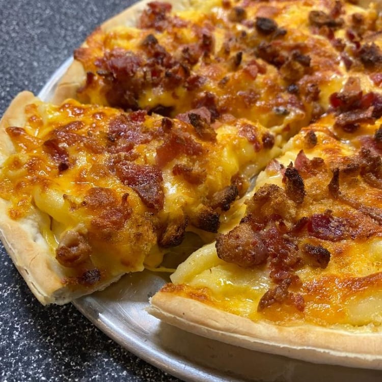 Mac-N-Cheese Pizza.